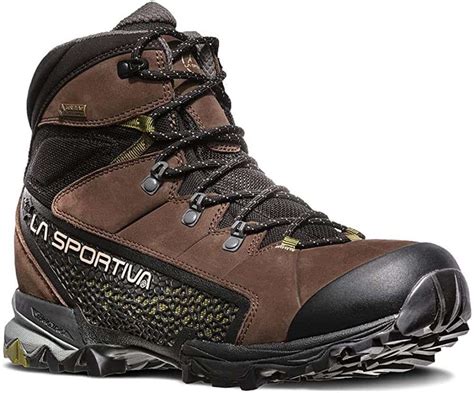 hiking boots for men